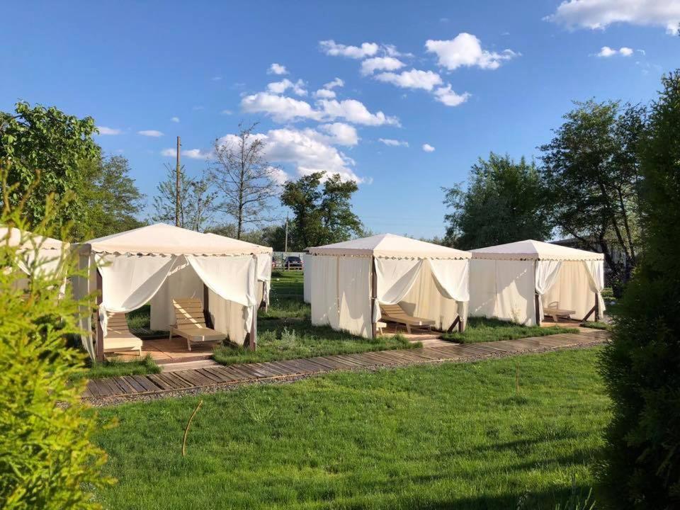 Liman Park Eco Hotel Stara Zbur'yivka ภายนอก รูปภาพ