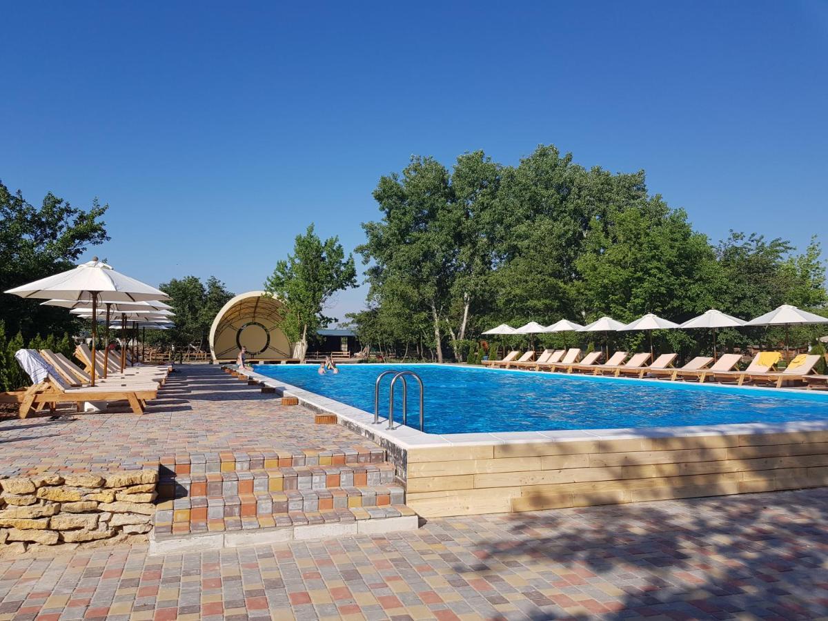 Liman Park Eco Hotel Stara Zbur'yivka ภายนอก รูปภาพ